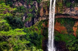 l'ile - mauritius waterfall surf holidays.jpg