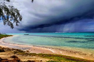 l'ile - mauritius nord holidays rain.jpg