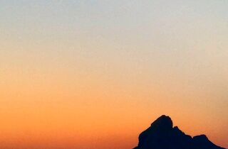 Servizi - tamarin mauritius holidays montain sunset.jpg