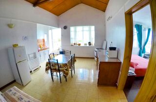 ONE EYE appartamento - guest house la gaulette mauritius one eye kitchen.jpg
