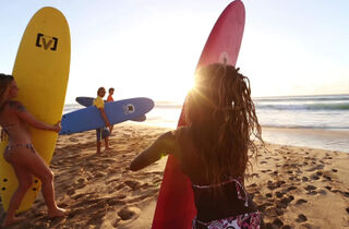 Cours de kitesurf - mauritius surf holidays beginers surf lessons.jpg