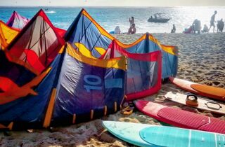 Cours de kitesurf - mauritius surf holidays f-one kite center test rent equipment.jpg