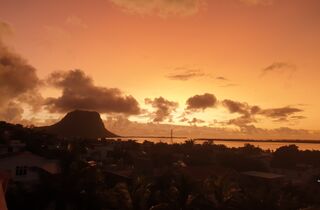 Kite House 1° piano - kite house terrace sunset view le morne la gaulette mauritius.jpg